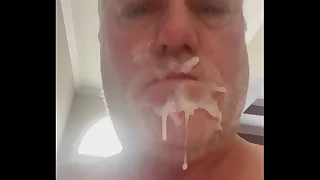 A self facial, haphazardly eating my own cum!